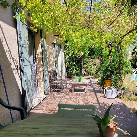 Charmante Maison Climatisee Avec Jardin *